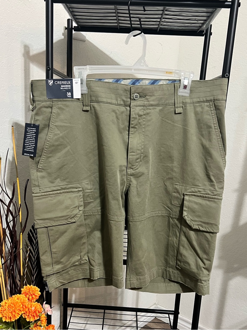 NWT Cremieux Madison Olive Green Cargo Shorts 38 Waist